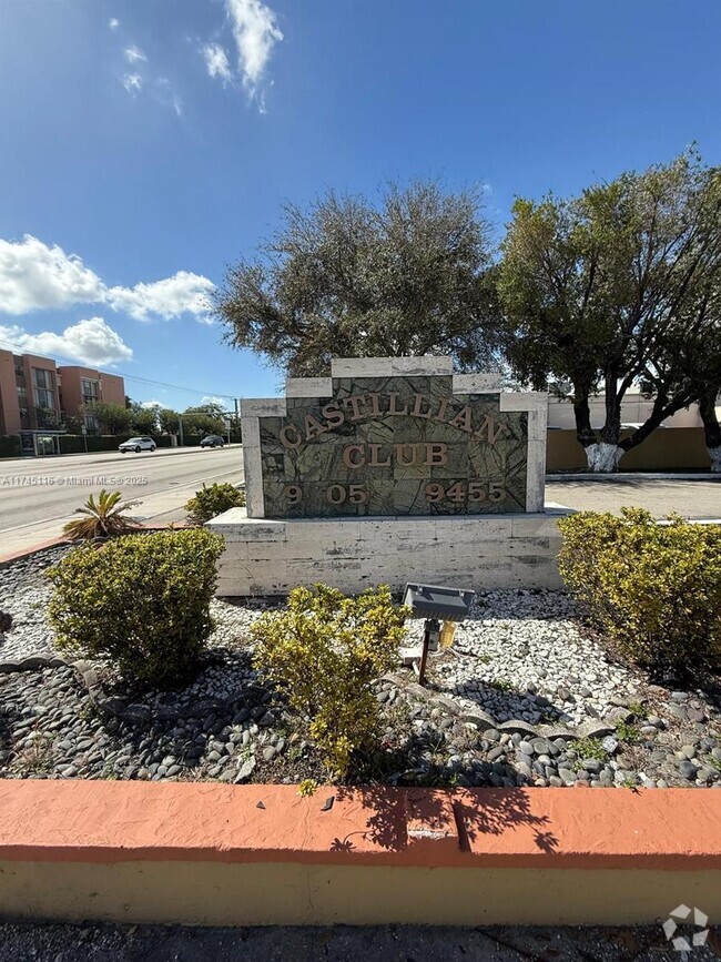 Building Photo - 9405 W Flagler St