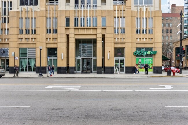 Building Photo - 1400 S Michigan Ave