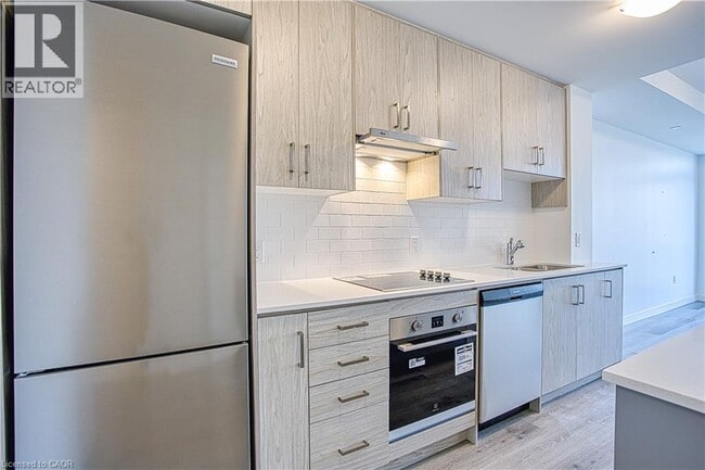 Photo du bâtiment - 461 Green Rd