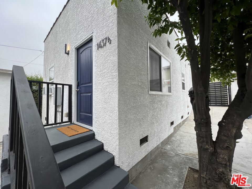 Foto del edificio - 1437 Pleasant Ave