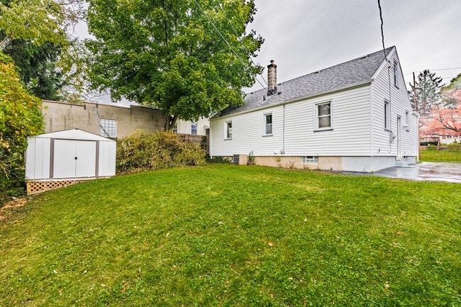 Building Photo - 531 Spencer Rd