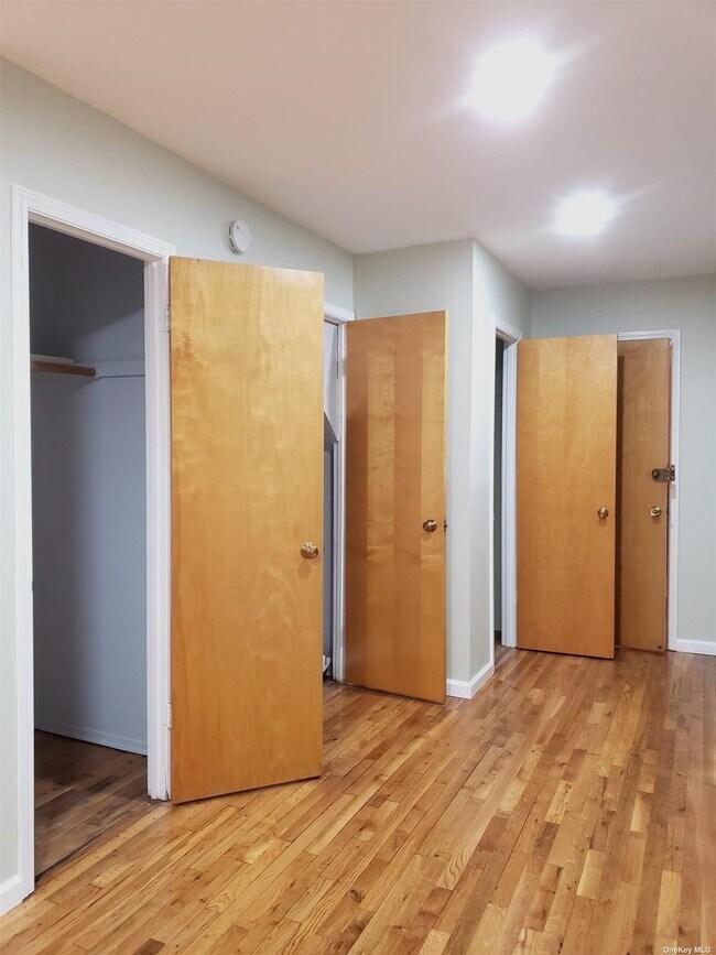 Building Photo - 25-02 38th St