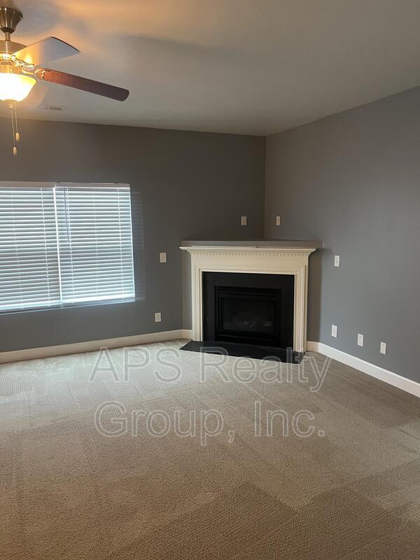 Foto del edificio - 4754 Abbey Park Rd