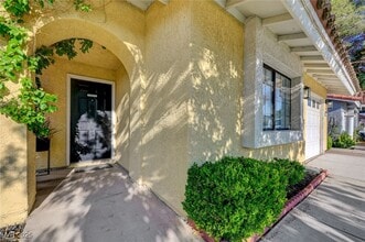 Building Photo - 517 Prescott St