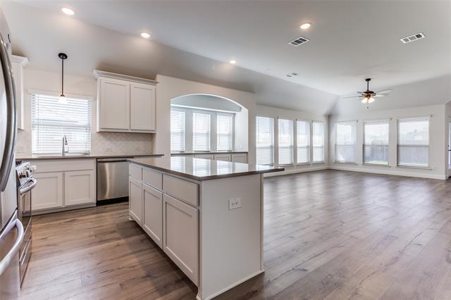 Foto del edificio - 5409 Pooley Ln