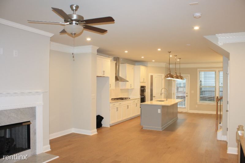 Primary Photo - 4 br, 3.5 bath Townhome - 801 Old Roswell ...