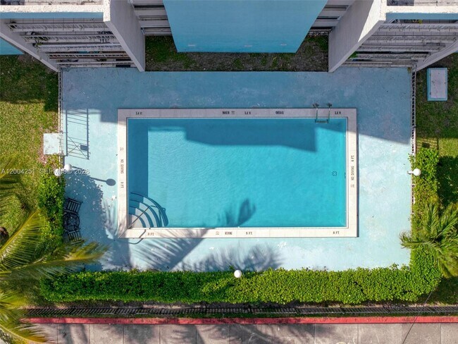 Foto del edificio - 140 NW 14th Ave