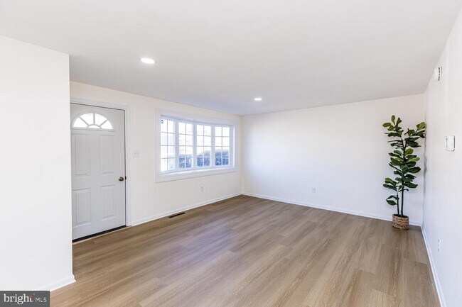 Foto del edificio - 1117 Circle Dr