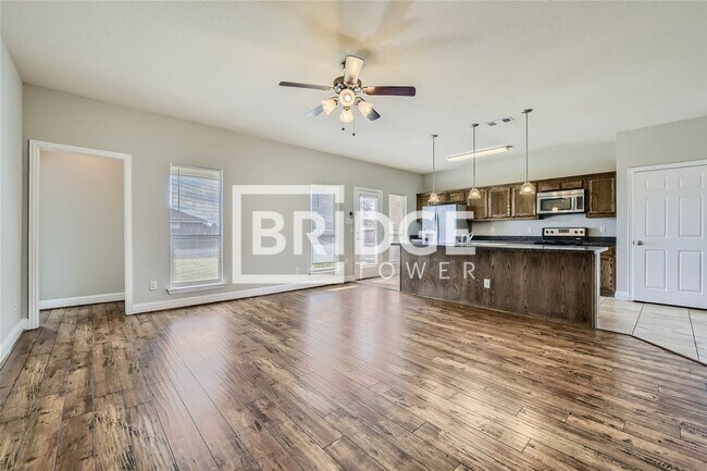 Building Photo - 914 Abigale Lane