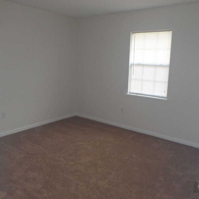 Photo - 2008 Summerhaven Dr Townhome