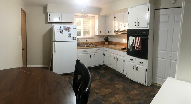 Kitchen - 1384 Fay Road Unit B