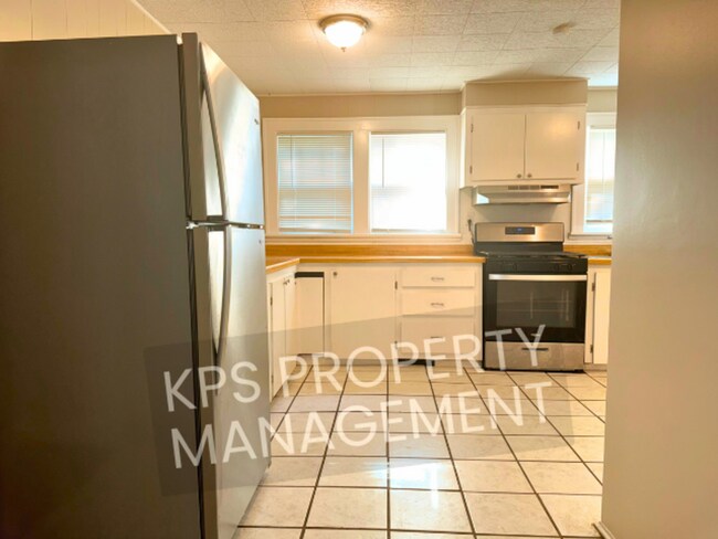 Foto del edificio - 902 E 8th St