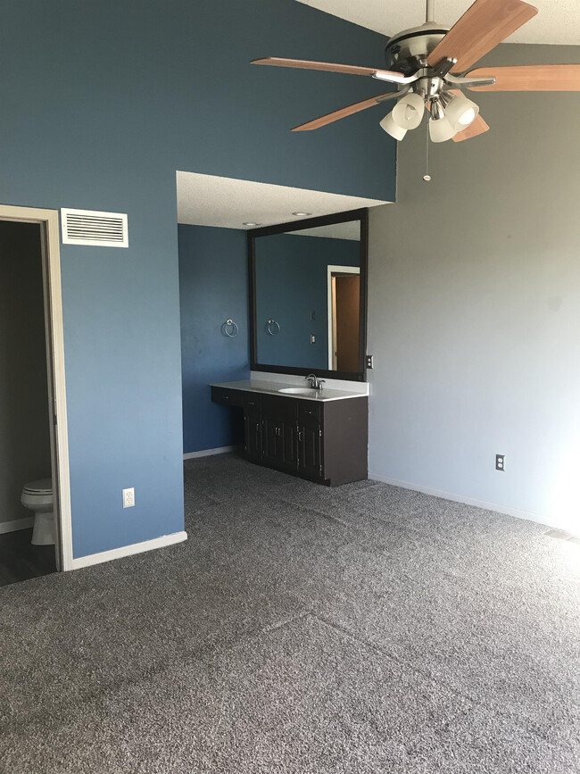 Foto del edificio - 3606 SW Skyline Pkwy