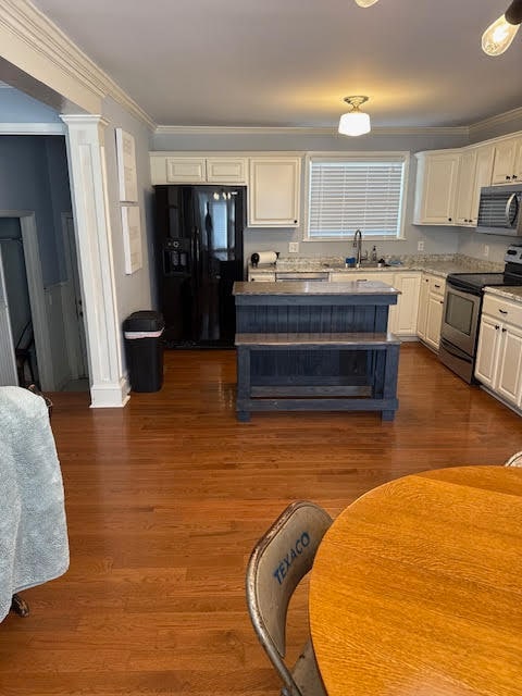 Kitchen - 210 Maple Dr