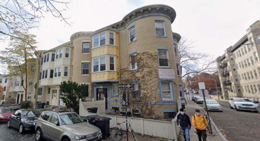 Primary Photo - 132 Glenville Ave