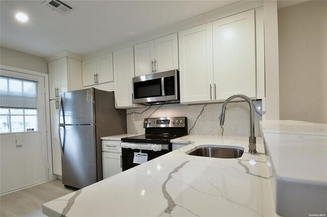 Foto del edificio - 332 Woodbridge Dr