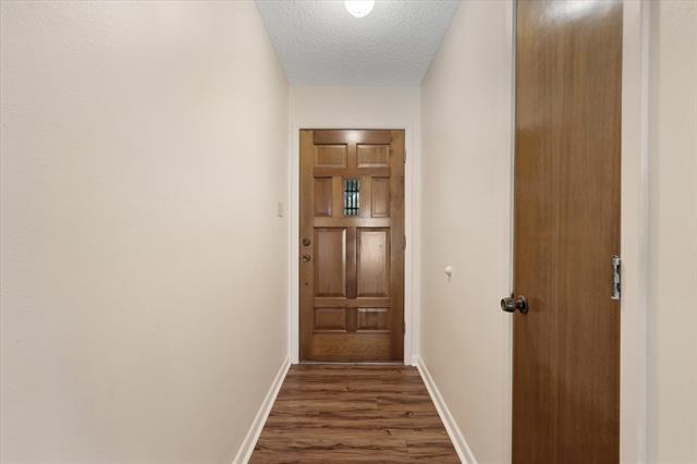 Foto del edificio - 2711 Tin Top Rd