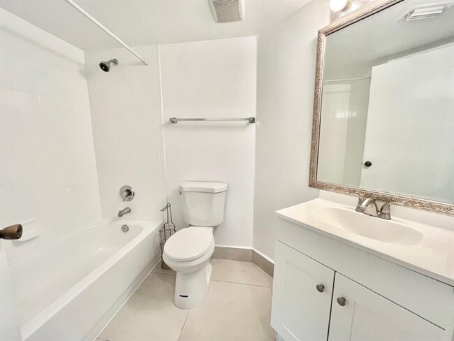 Foto del edificio - 4199 N Haverhill Rd