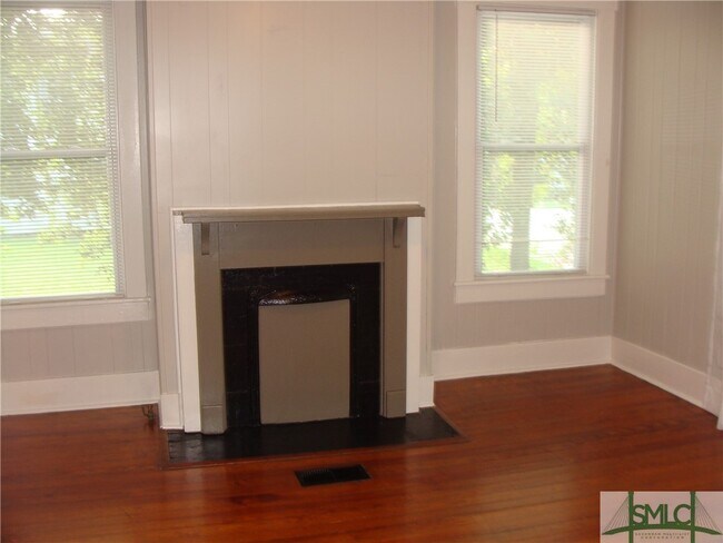 Foto del edificio - 1228 E 33rd St