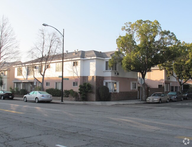Building Photo - 128 N Pass Ave