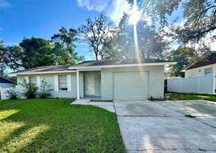 Building Photo - 3709 Trianon Dr