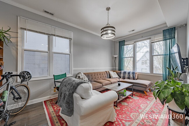 Photo - 1733 N Artesian-3 Apartment