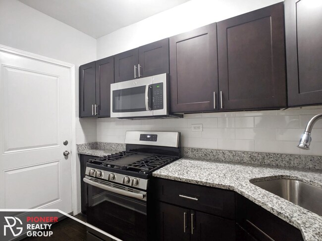 Foto del edificio - 6116 N Winthrop Ave