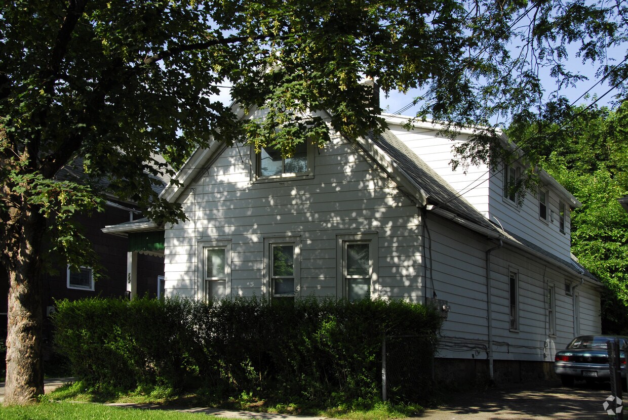 Primary Photo - 183 Sixth St