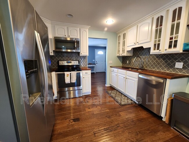 Foto del edificio - 5283 Arbutus St