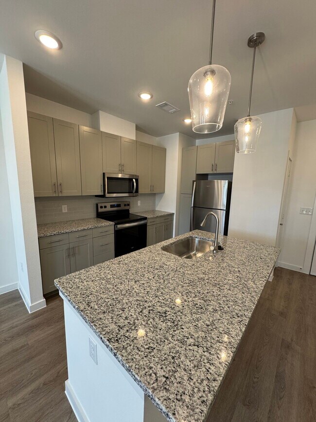 Building Photo - 4312 S Legacy Dr