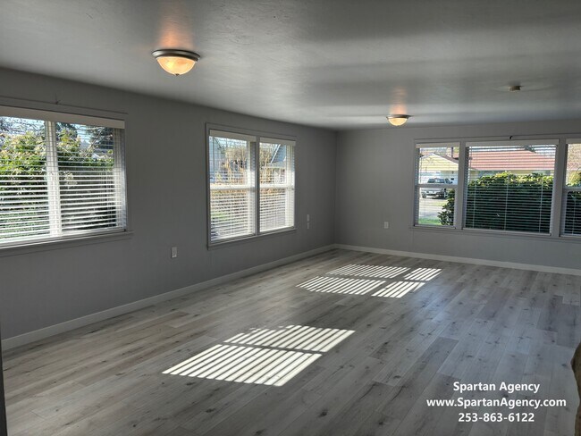 Building Photo - 311 14th St SW