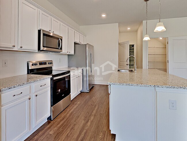 Building Photo - 4811 Reisswood Loop