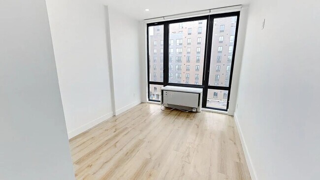 Building Photo - 416 Lenox Avenue