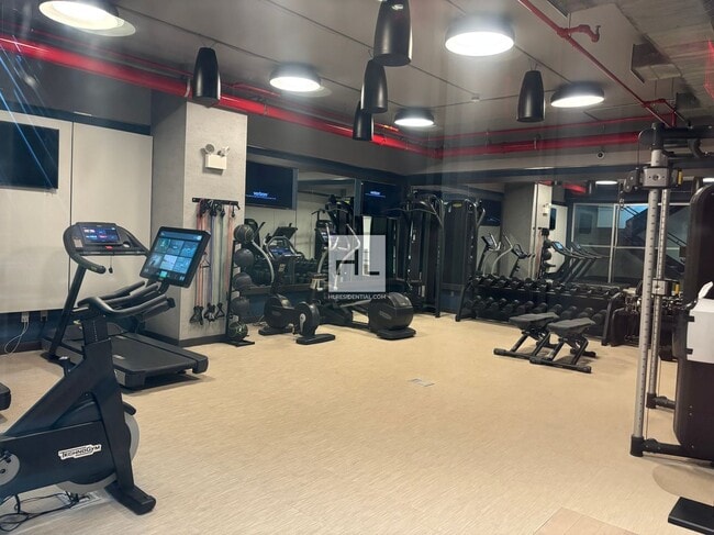 Foto del edificio - EAST 2ND ST