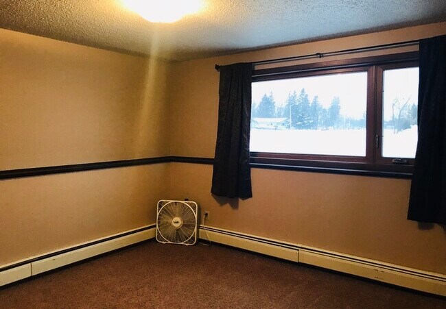 Foto del edificio - 1238 Edgewood Dr