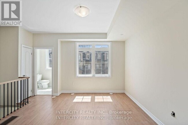 Building Photo - 127 Senay Cir