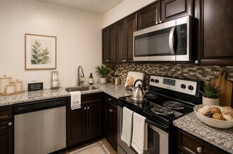 Building Photo - Villages at Montpelier Apartment Homes
