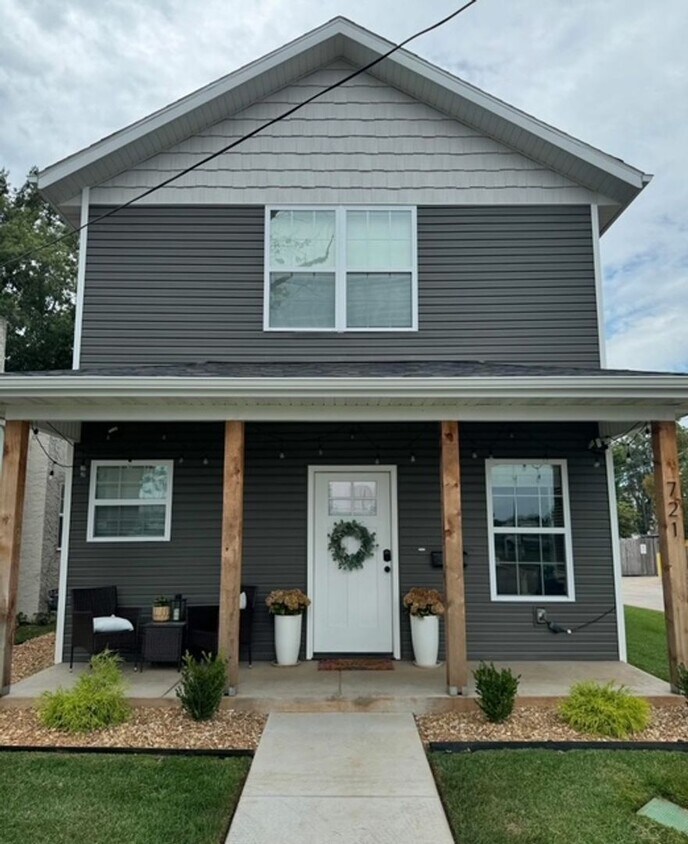Primary Photo - Brand New Cottage Style Home 4 Bed 4.5 Bath