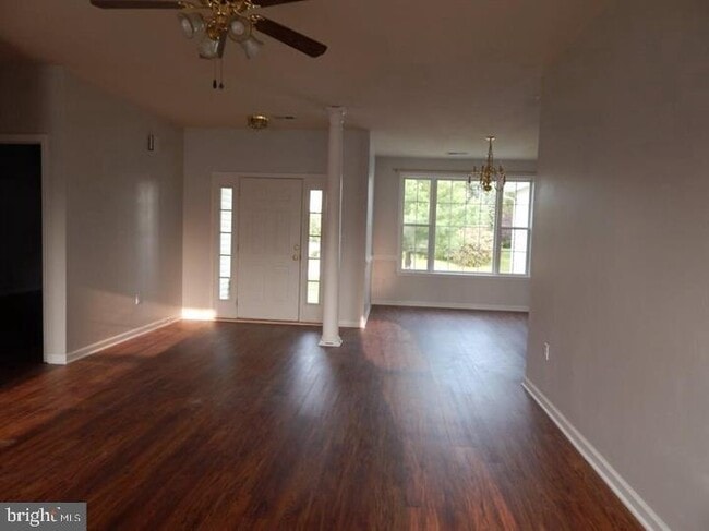 Building Photo - 9802 Minuteman Ct