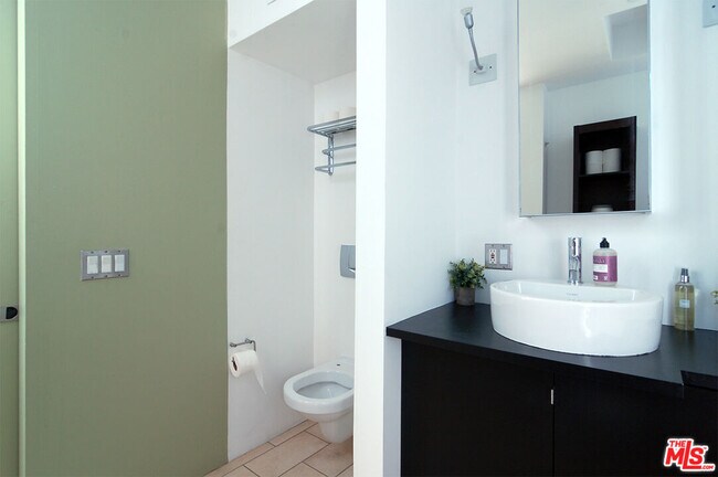 Foto del edificio - 116 Pacific Ave