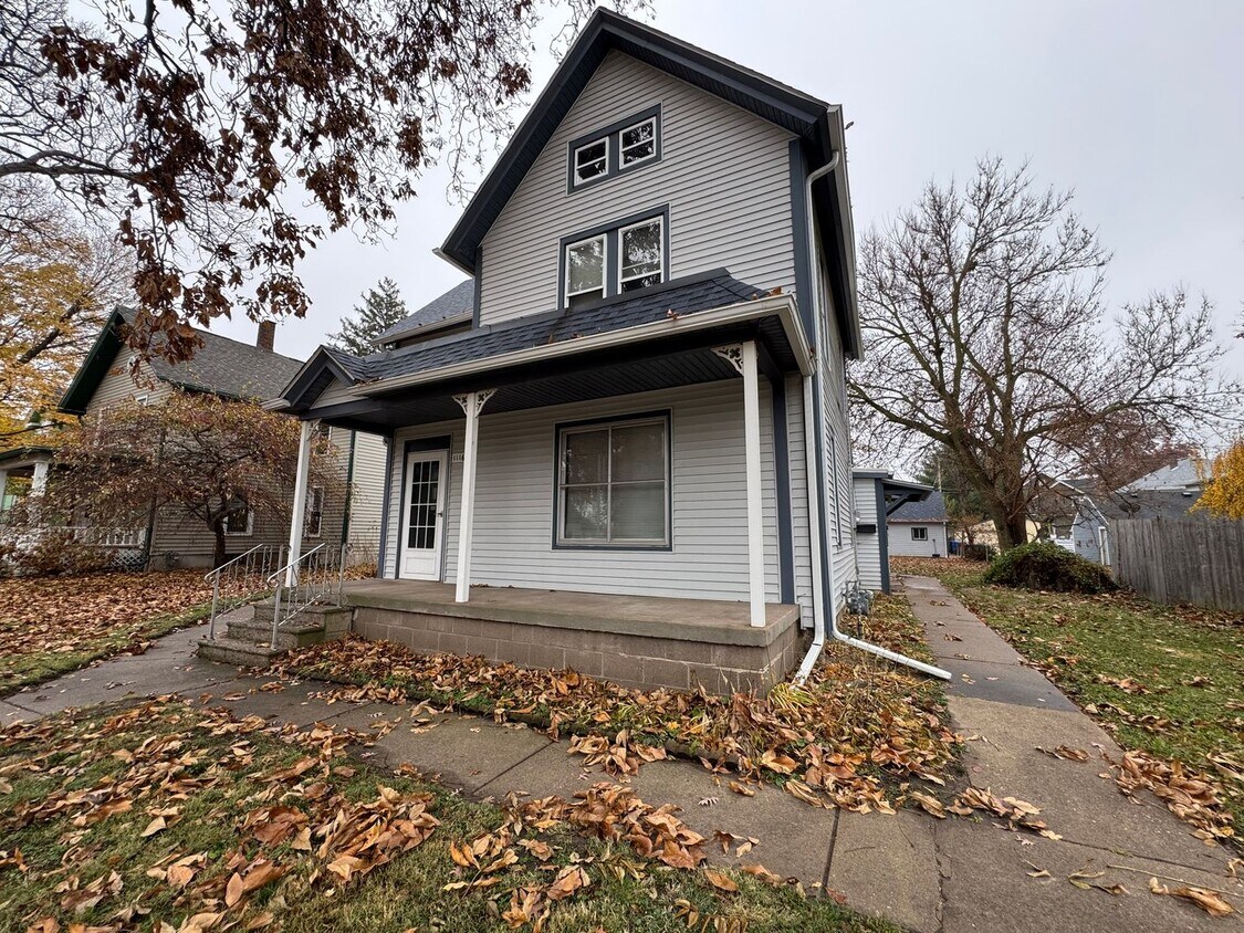 Foto principal - 1116 12th Ave