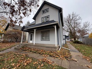 Building Photo - 1116 12th Ave