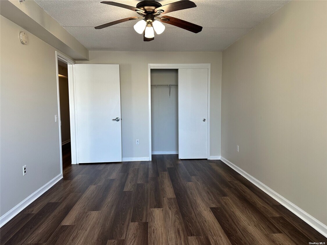 Foto del edificio - 260 Beach 81st St