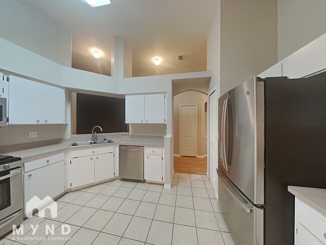 Building Photo - 1328 Maximilian Dr