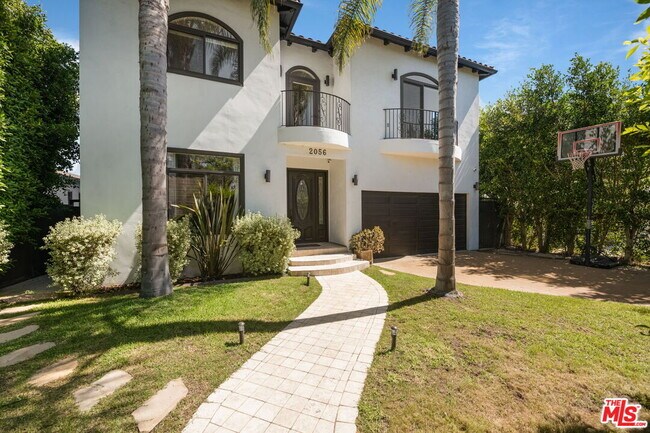 Foto del edificio - 2056 Kerwood Ave