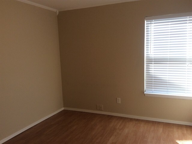 Foto del edificio - 1220 Briar Patch Way