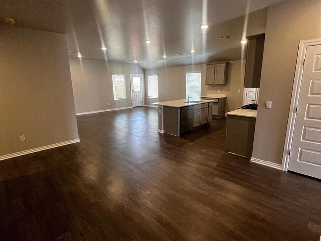 Building Photo - 2765 Alice Wy