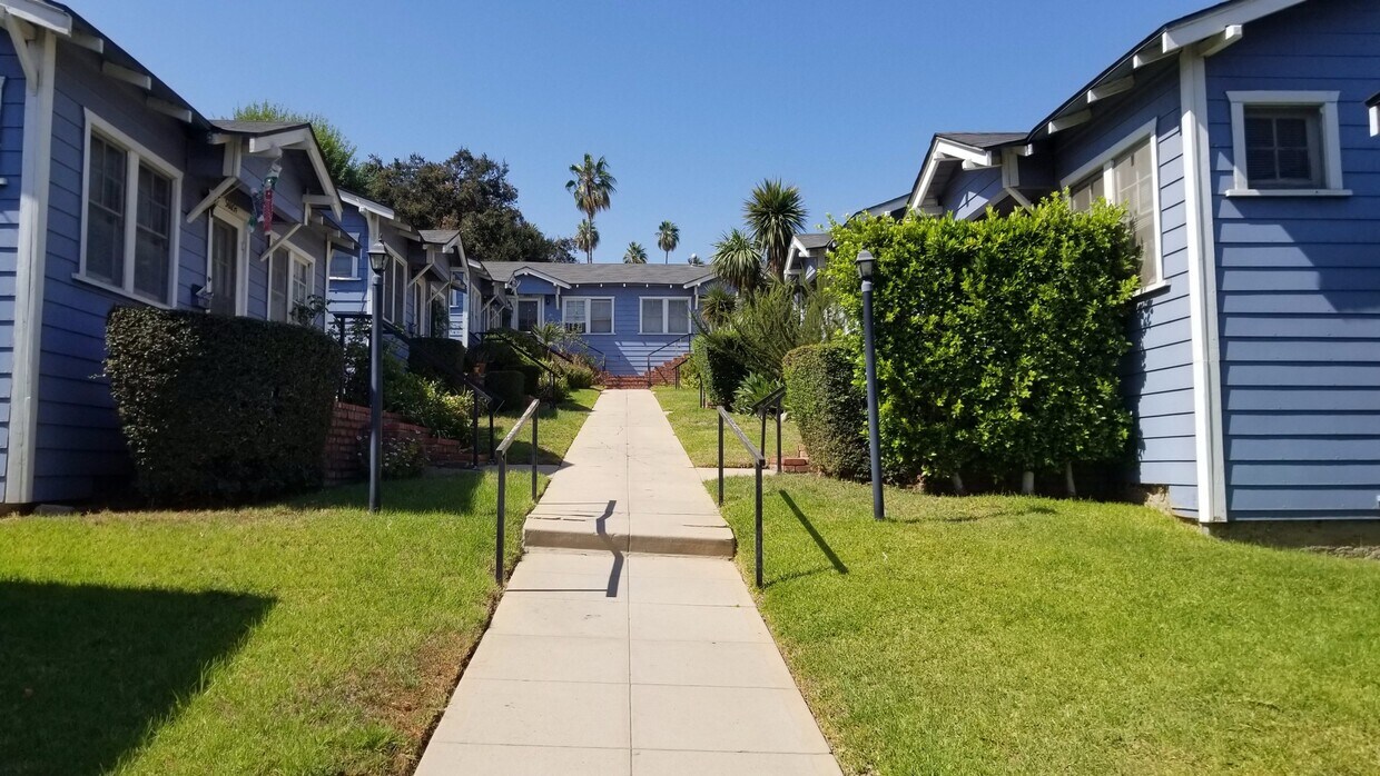 Foto principal - 5813 Monte Vista St