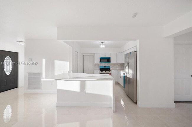 Foto del edificio - 1151 NW 81st Ave