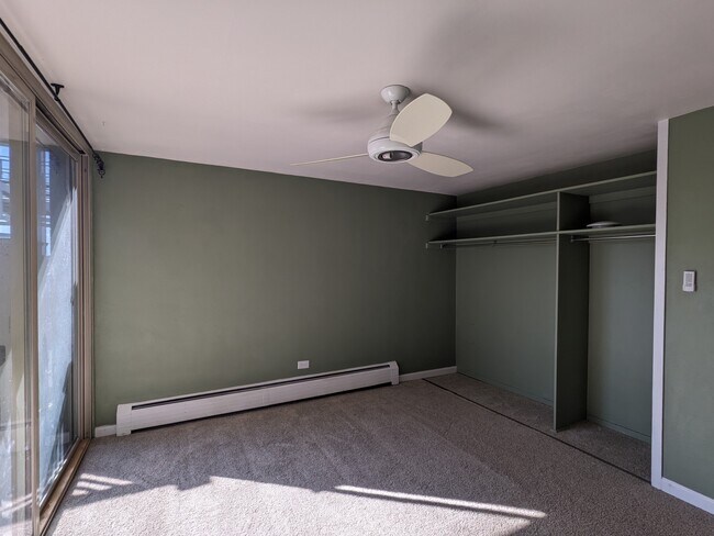 Foto del edificio - 4600 E Asbury Cir